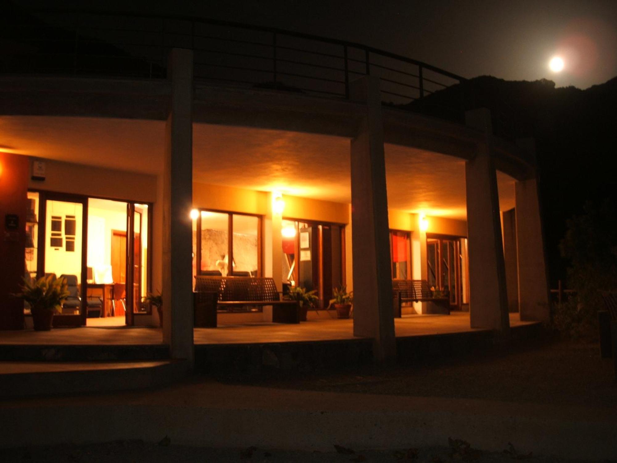 Albergue De Bolico Маска Экстерьер фото
